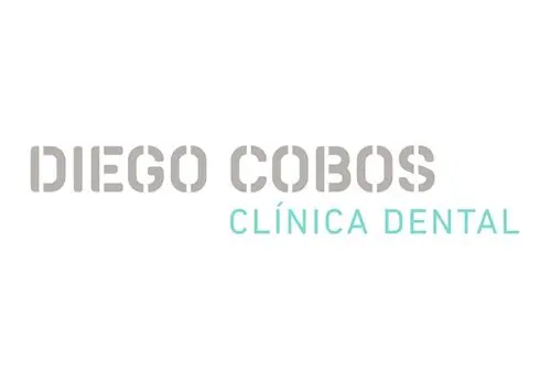 Colaborador diego cobos clinica dental